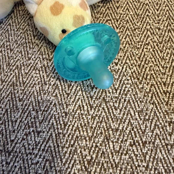 WubbaNub Giraffe Baby Pacifier and Holder Plush Animal Stuffed Toy Mary Meyer - Picture 6 of 6